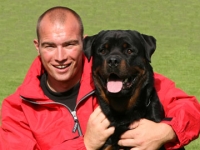 Markus Maaser mit Falco vom St. Niclas Markus Maaser mit Falco vom St. Niclas