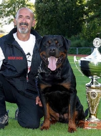 Nicolo Lutzu mit Cujo von der Burg Weibertreu Nicolo Lutzu mit Cujo von der Burg Weibertreu