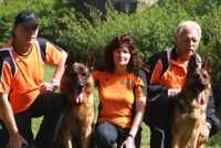 Werner, Petra und Walter Kötters mit Tyson vom Köttersbusch und Tochter Sydney vom Pendler Werner, Petra und Walter Kötters mit Tyson vom Köttersbusch und Tochter Sydney vom Pendler